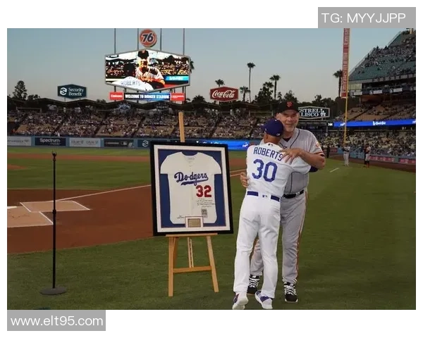 布鲁斯堡与艾丹拿斯堡精彩对决直播全程回顾与分析